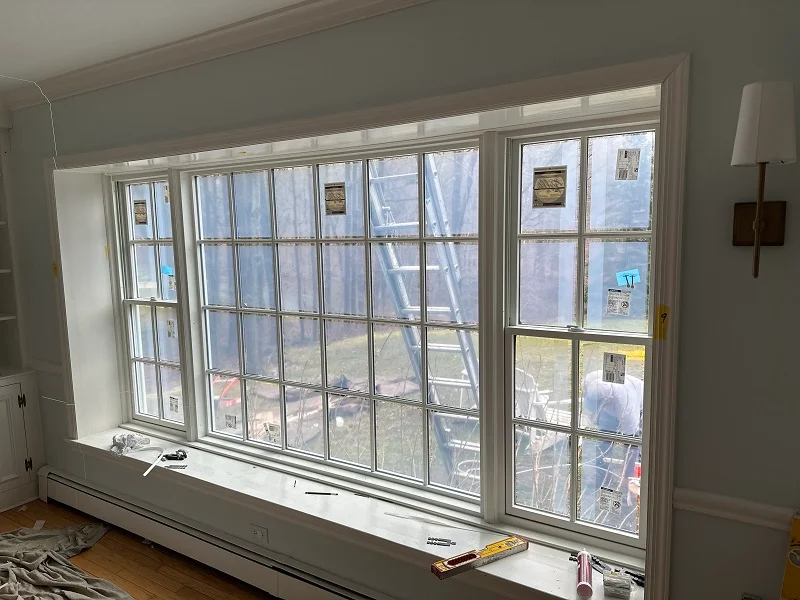 Pella Lifestyles picture and double hung windows with SDL grids in Wilton, CT